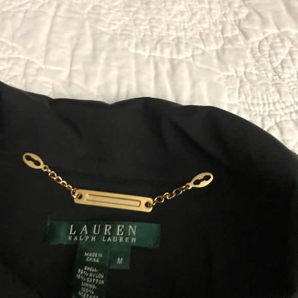 Rain coat - Picture 2 of 3